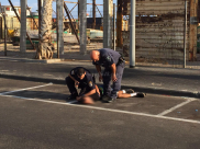  بالفيديو: الشرطة تعتدي على مواطن وتعتقله في ميناء يافا بحجة عرقلة عملها